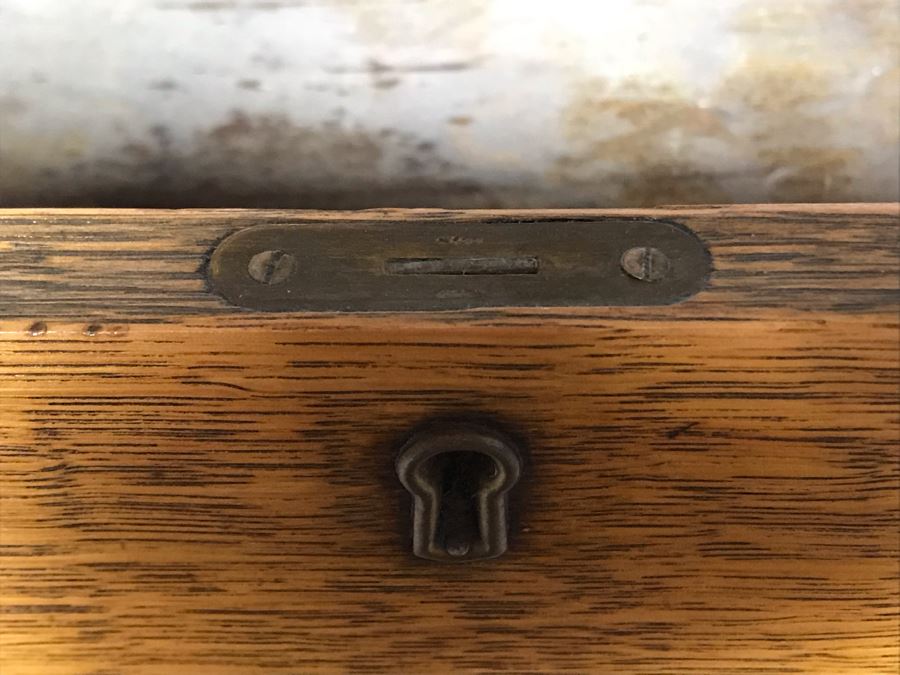 Stunning Arts & Crafts Mission Oak Tiger Oak Sideboard Buffet Table With Drawer [Photo 10]