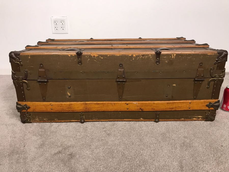Antique Headley & Farmer New York Trunk [Photo 10]