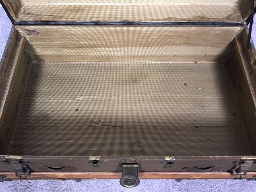 Antique Headley & Farmer New York Trunk [Photo 13]