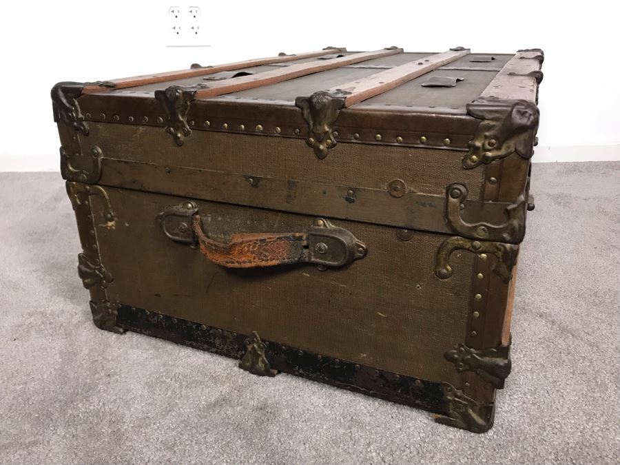 Antique Headley & Farmer New York Trunk [Photo 11]