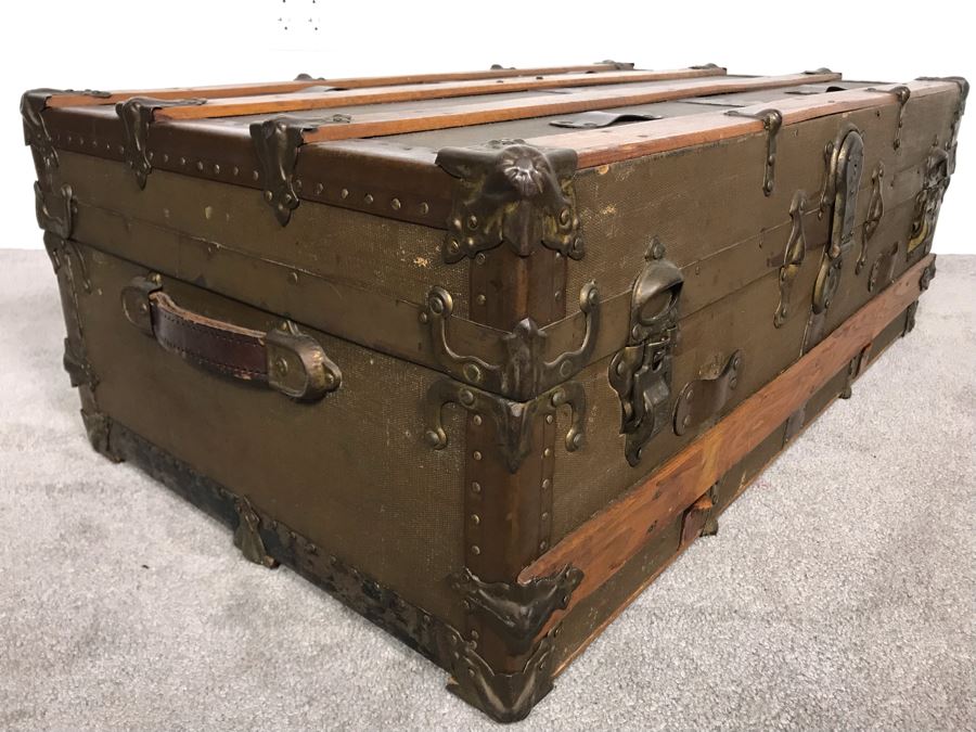 Antique Headley & Farmer New York Trunk [Photo 7]