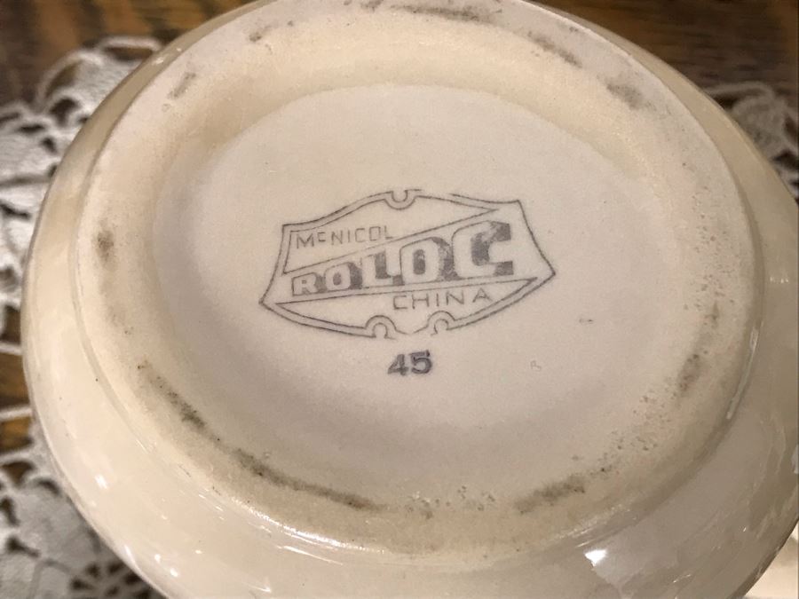 Vintage 1930s Restaurant Ware Creamers Some With Underplates Apx 27 Pieces: Mayan Ware Mayer China, Hall, Wallace China Desert Ware, Shenango New Castle PA, McNicol China Roloc, Syracuse China, Coorsite, Warwick China - Just Added [Photo 24]