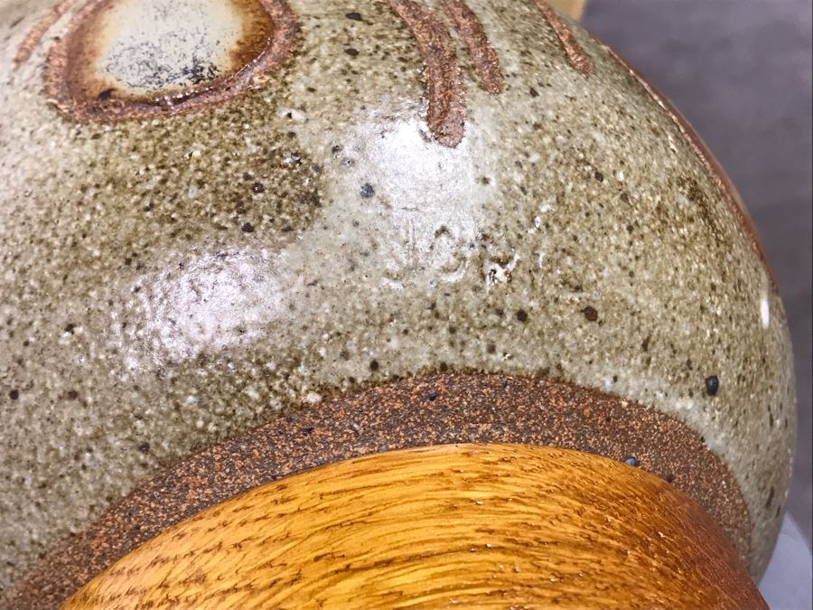 Signed Mid-Century Glazed Art Pottery Table Lamp - Just Added [Photo 17]