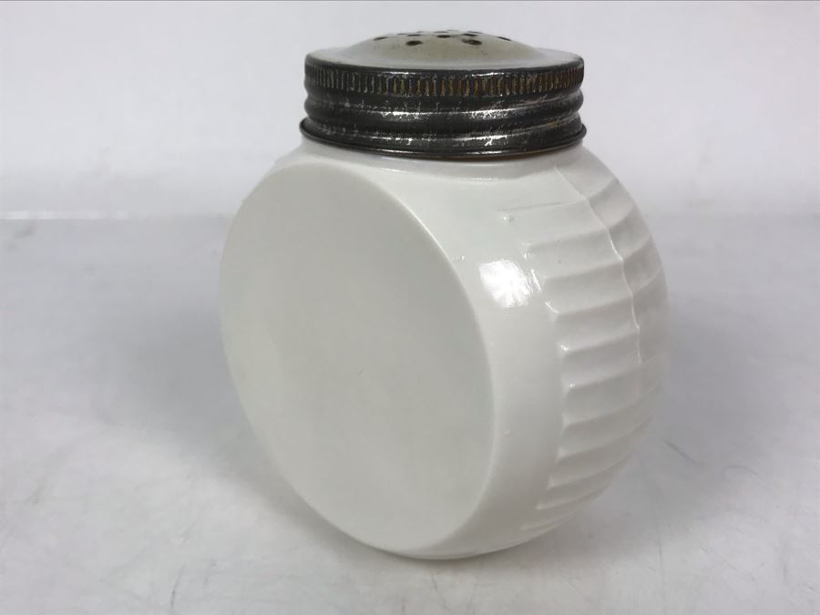 Art Deco Flour Shaker 4H - Just Added [Photo 4]