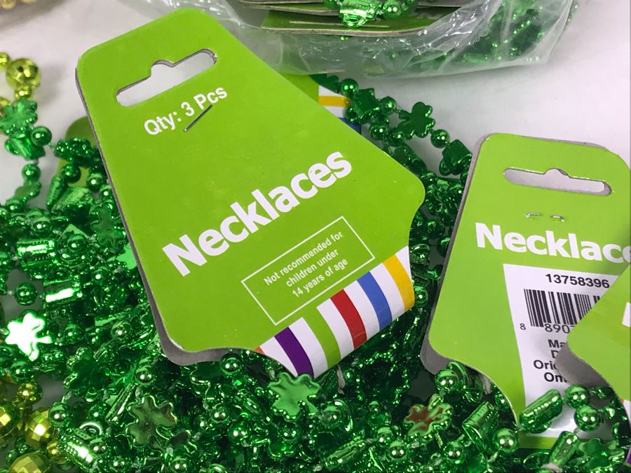 JUST ADDED - Collection Of Saint Patrick's Day Green Beaded Necklaces Party Favors [Photo 5]