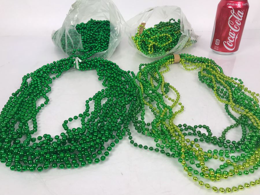 JUST ADDED - Collection Of Saint Patrick's Day Green Beaded Necklaces Party Favors [Photo 3]