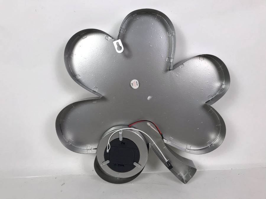 JUST ADDED - Ireland Shamrock Lighted Metal Wall Sign 14 X 14 [Photo 4]