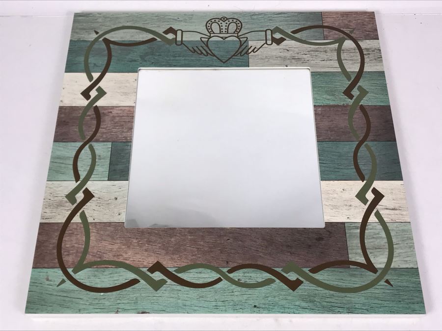 JUST ADDED - Irish Bridget's Of Erin Claddagh Mirror 18 X 18 [Photo 1]
