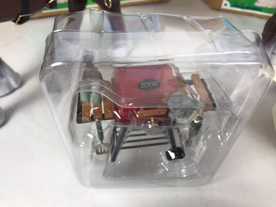 Pair Of Clydesdale Horse Toys With Boxes And Hallmark Keepsake Ornament Oh, What A Grill! [Photo 10]