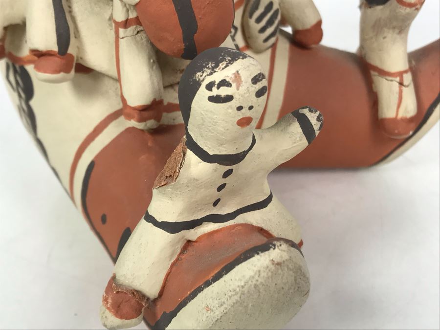 Native American Storyteller Pottery 6W X 5D X 6H - Arm Is Broken On Child In Front Lower Left [Photo 16]