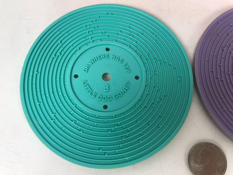 Vintage 1971 Fisher Price Toys Record Player Music Box With (3) Plastic Records 9W X 7.5D X 4.5H Working [Photo 15]