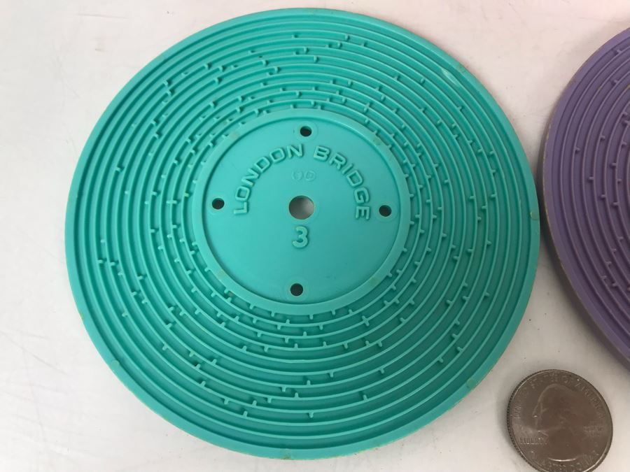 Vintage 1971 Fisher Price Toys Record Player Music Box With (3) Plastic Records 9W X 7.5D X 4.5H Working [Photo 14]