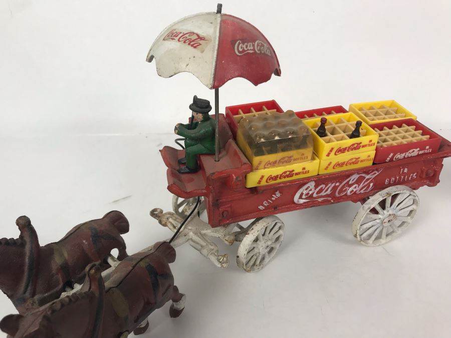 Vintage Coca-Cola Cast Iron Horse Drawn Wagon With Coke Cases [Photo 13]