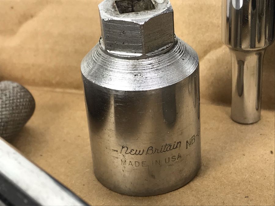 Various Sockets Wrenches Tools - See Photos [Photo 14]