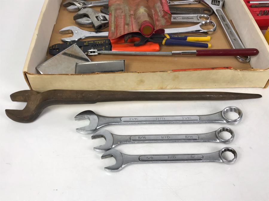 Various Tools Lot Including Hilti Screwdriver Set, Dewalt Drills, Makita Industrial Drivers, Various Adjustable Monkey Wrenches, Vintage Williams Spud Wrench - See Photos [Photo 18]