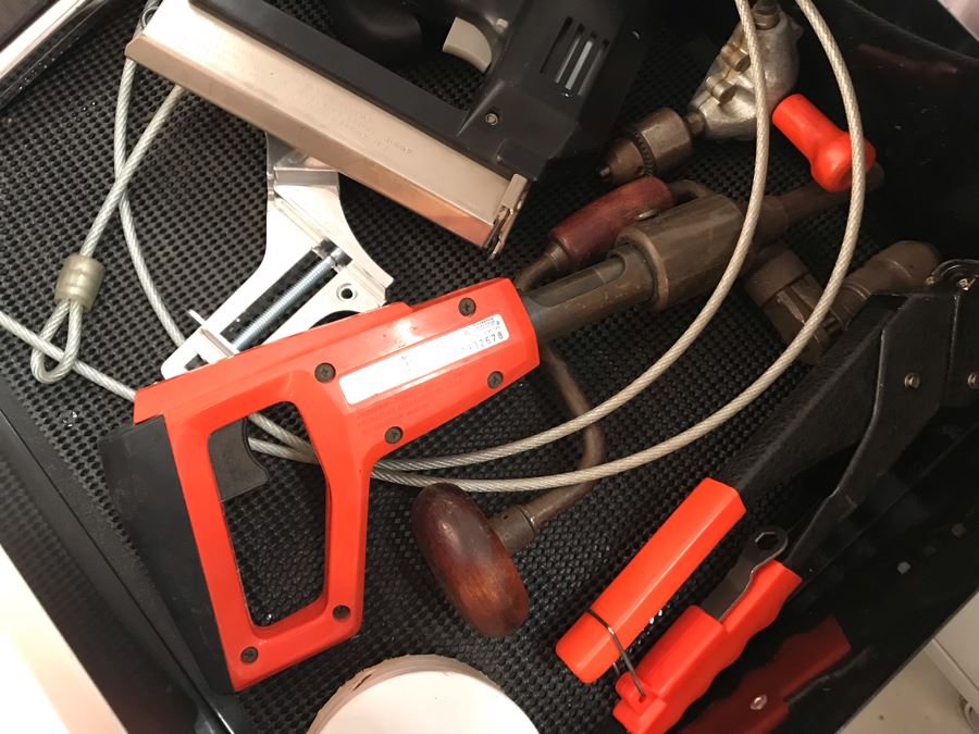 Hammerhead Stainless Steel Rolling Tool Chest With Ball Bearing Slides And Tools Including Power Tools - Tool Chest Retailed For $3,500 - See Photos For Tools [Photo 40]