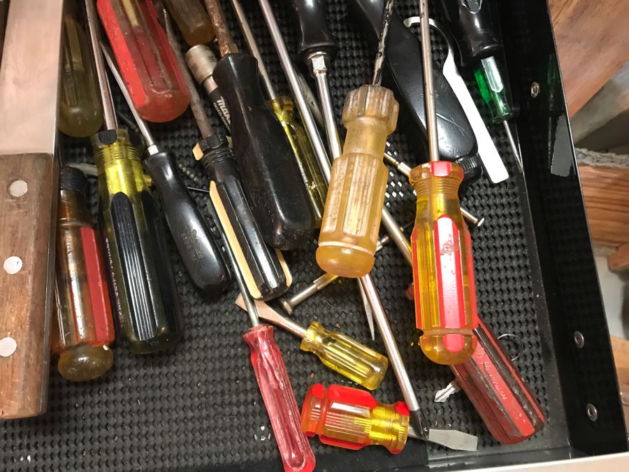 Hammerhead Stainless Steel Rolling Tool Chest With Ball Bearing Slides And Tools Including Power Tools - Tool Chest Retailed For $3,500 - See Photos For Tools [Photo 51]