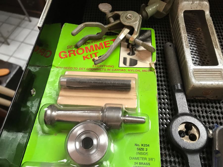 Hammerhead Stainless Steel Rolling Tool Chest With Ball Bearing Slides And Tools Including Power Tools - Tool Chest Retailed For $3,500 - See Photos For Tools [Photo 20]