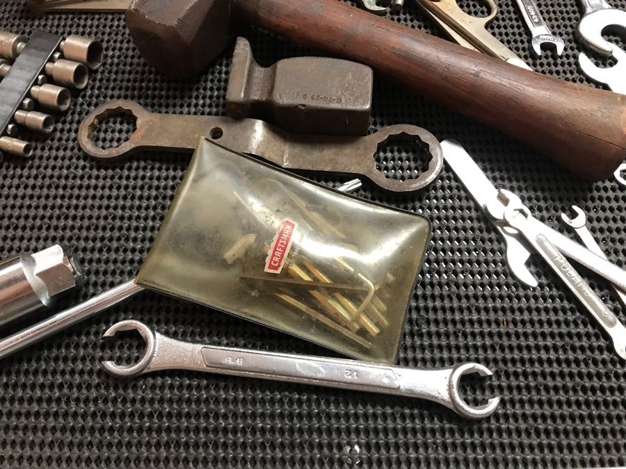 Hammerhead Stainless Steel Rolling Tool Chest With Ball Bearing Slides And Tools Including Power Tools - Tool Chest Retailed For $3,500 - See Photos For Tools [Photo 15]