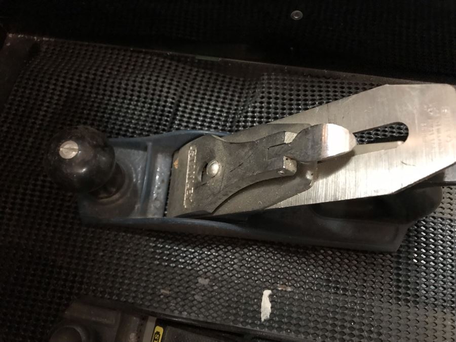 Hammerhead Stainless Steel Rolling Tool Chest With Ball Bearing Slides And Tools Including Power Tools - Tool Chest Retailed For $3,500 - See Photos For Tools [Photo 63]