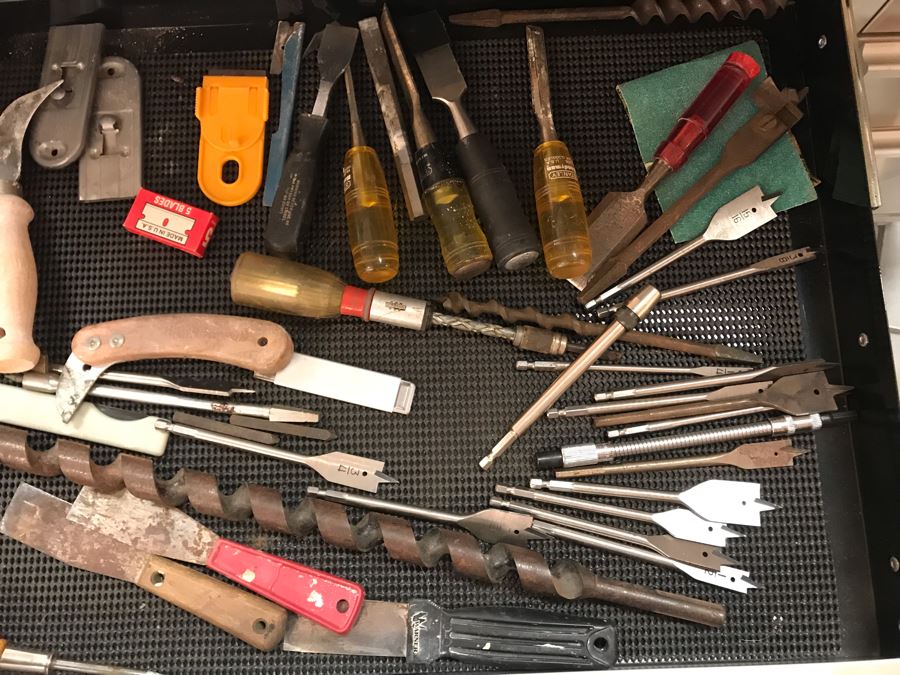 Hammerhead Stainless Steel Rolling Tool Chest With Ball Bearing Slides And Tools Including Power Tools - Tool Chest Retailed For $3,500 - See Photos For Tools [Photo 37]