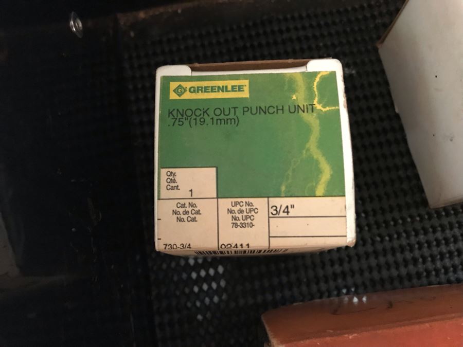 Hammerhead Stainless Steel Rolling Tool Chest With Ball Bearing Slides And Tools Including Power Tools - Tool Chest Retailed For $3,500 - See Photos For Tools [Photo 60]