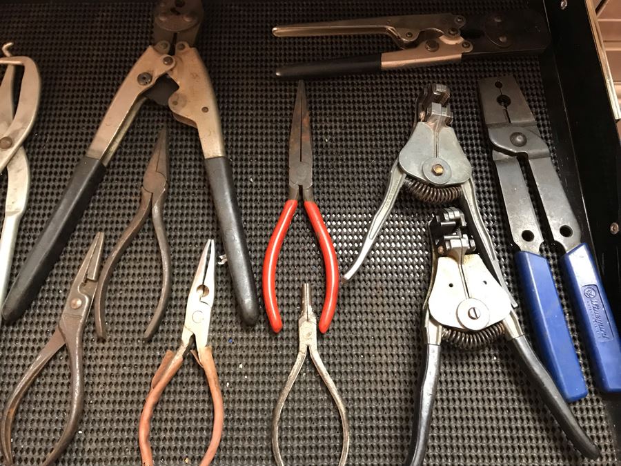 Hammerhead Stainless Steel Rolling Tool Chest With Ball Bearing Slides And Tools Including Power Tools - Tool Chest Retailed For $3,500 - See Photos For Tools [Photo 27]