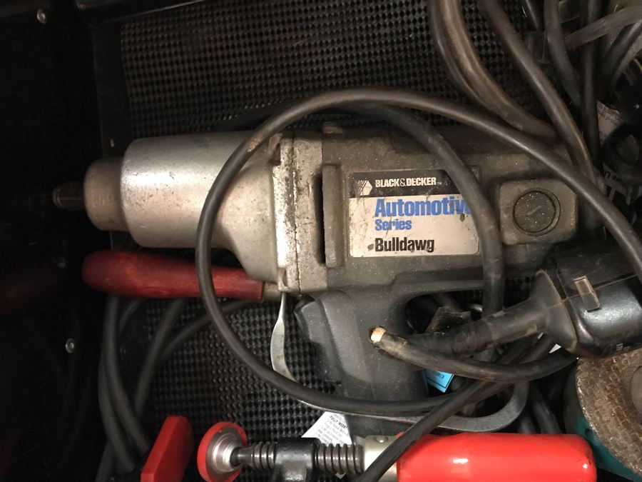 Hammerhead Stainless Steel Rolling Tool Chest With Ball Bearing Slides And Tools Including Power Tools - Tool Chest Retailed For $3,500 - See Photos For Tools [Photo 70]