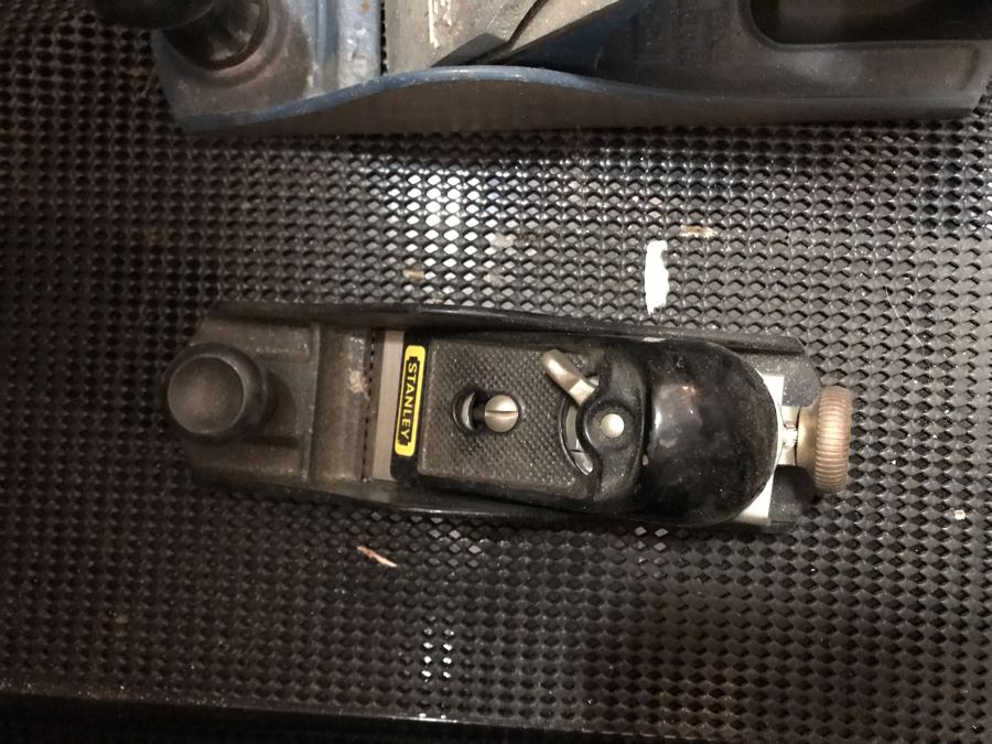 Hammerhead Stainless Steel Rolling Tool Chest With Ball Bearing Slides And Tools Including Power Tools - Tool Chest Retailed For $3,500 - See Photos For Tools [Photo 64]