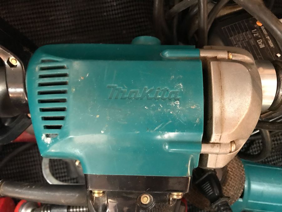 Hammerhead Stainless Steel Rolling Tool Chest With Ball Bearing Slides And Tools Including Power Tools - Tool Chest Retailed For $3,500 - See Photos For Tools [Photo 67]