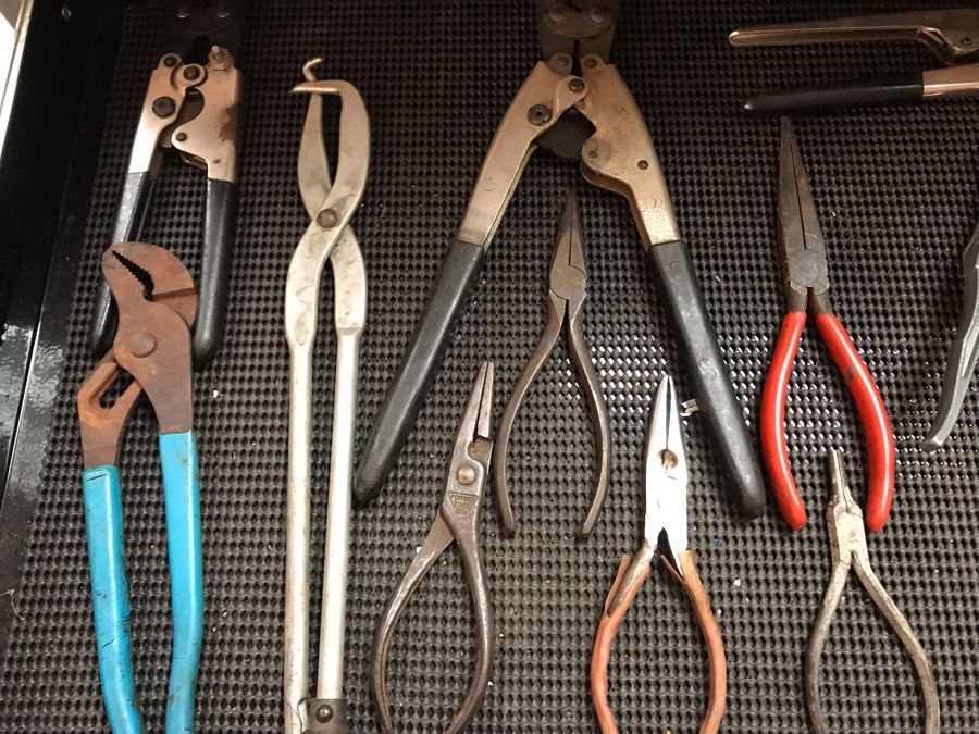 Hammerhead Stainless Steel Rolling Tool Chest With Ball Bearing Slides And Tools Including Power Tools - Tool Chest Retailed For $3,500 - See Photos For Tools [Photo 26]