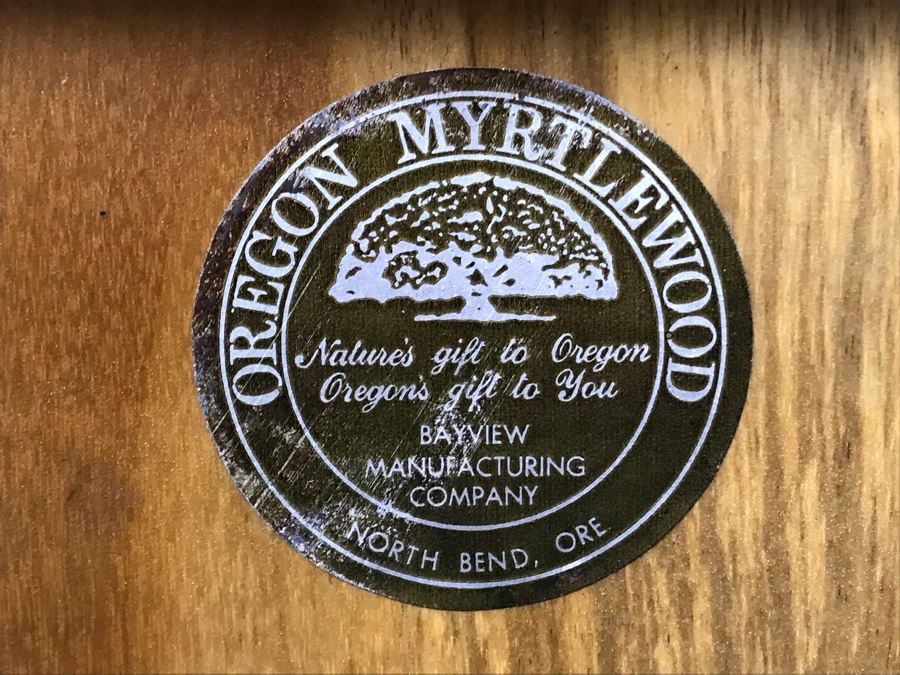 Pair Of Oregon Myrtlewood Folding Side Tables 22.5R X 20.5H [Photo 12]