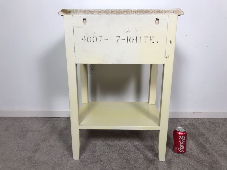 Vintage French Provincial Nightstand Side Table 19W X 14D X 27H [Photo 7]