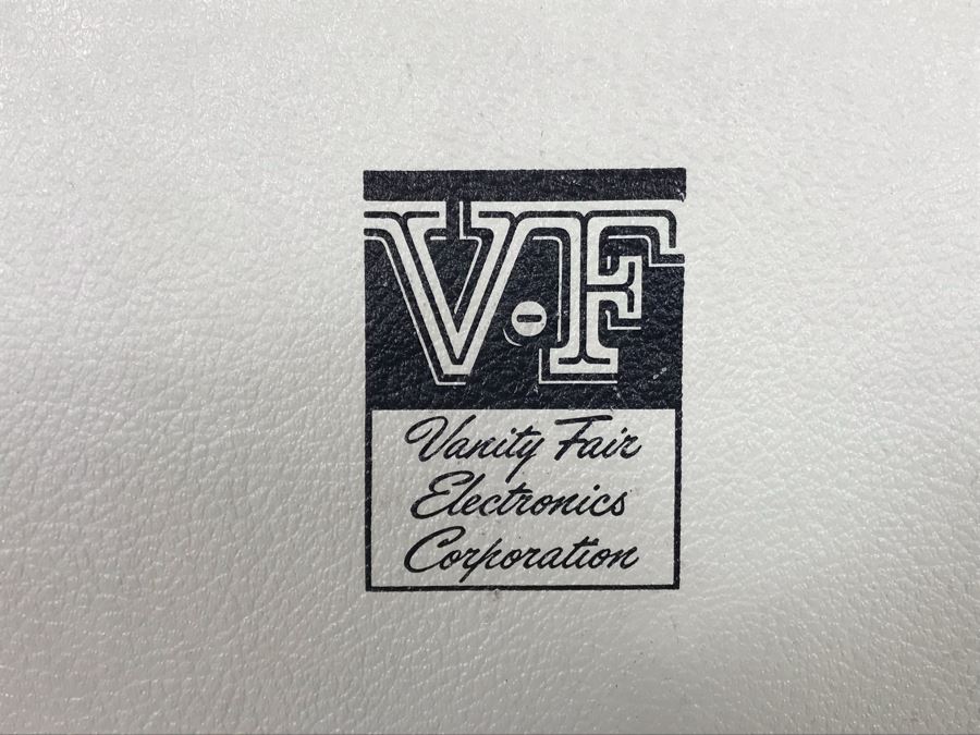 Vintage Vanity Fair Electronics Corporation Portable Record Player Working 12.5W X 11D X 5.5H [Photo 5]