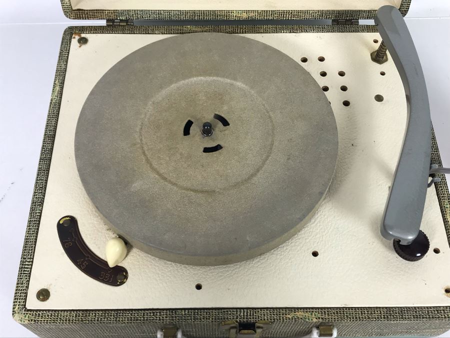 Vintage Vanity Fair Electronics Corporation Portable Record Player Working 12.5W X 11D X 5.5H [Photo 7]