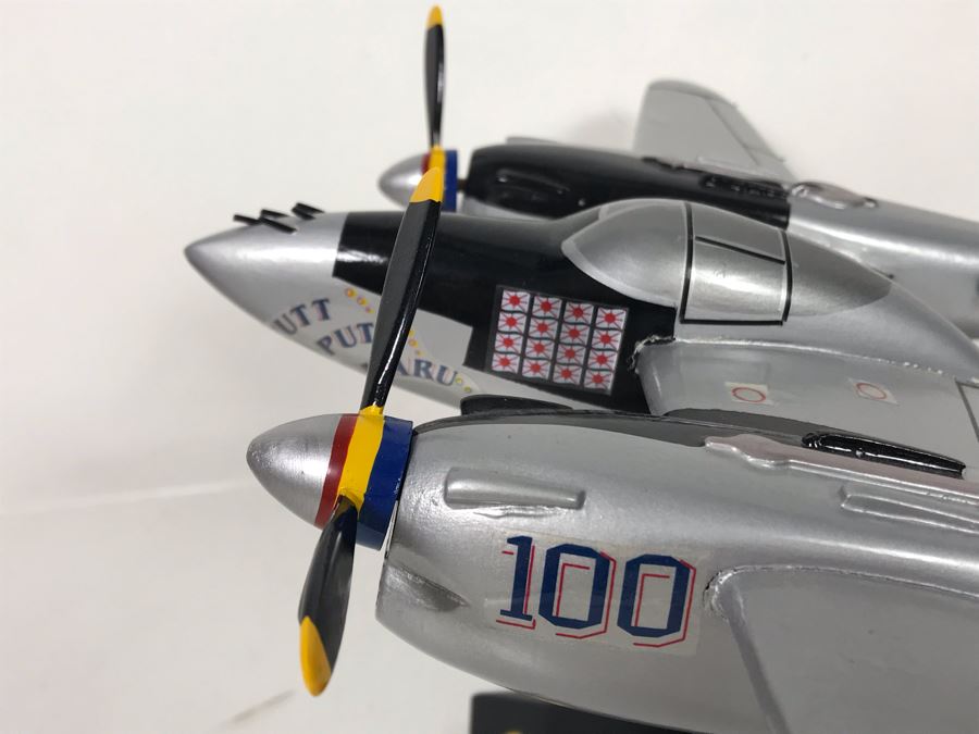 P38J Lightning Model Airplane Heritage Mint 17W X 14D X 8H [Photo 13]