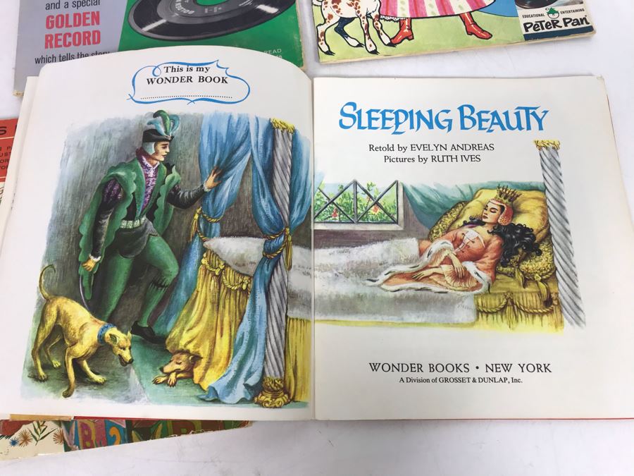 (4) 45s Children's Little Golden Book Records: Alice In Wonderland, Rumpelstiltskin, Heidi And Sleeping Beauty [Photo 13]