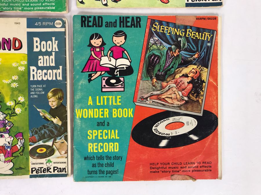 (4) 45s Children's Little Golden Book Records: Alice In Wonderland, Rumpelstiltskin, Heidi And Sleeping Beauty [Photo 3]