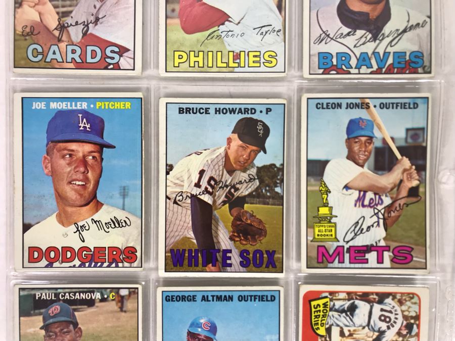 Vintage 1960s Baseball Cards 9 Total With Plastic Card Sleeve