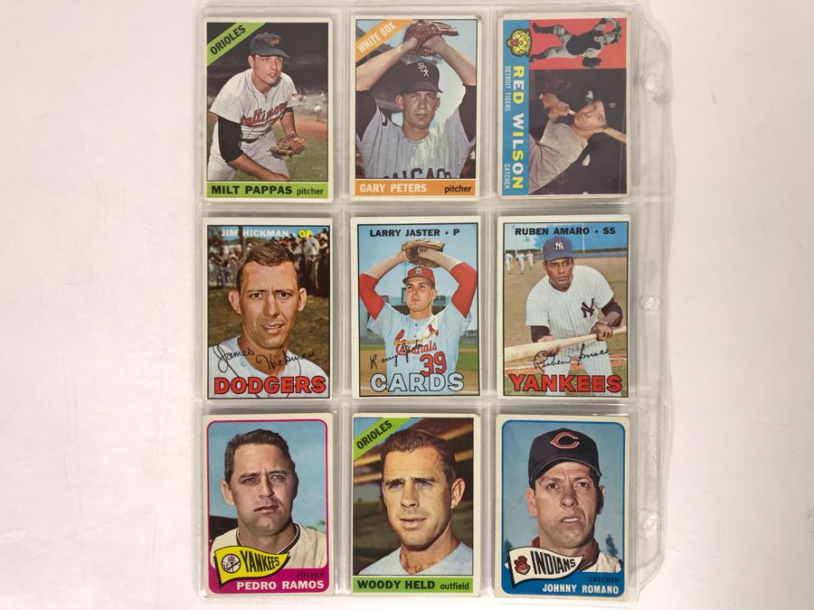 Vintage 1960s Baseball Cards - 9 Total With Plastic Card Sleeve