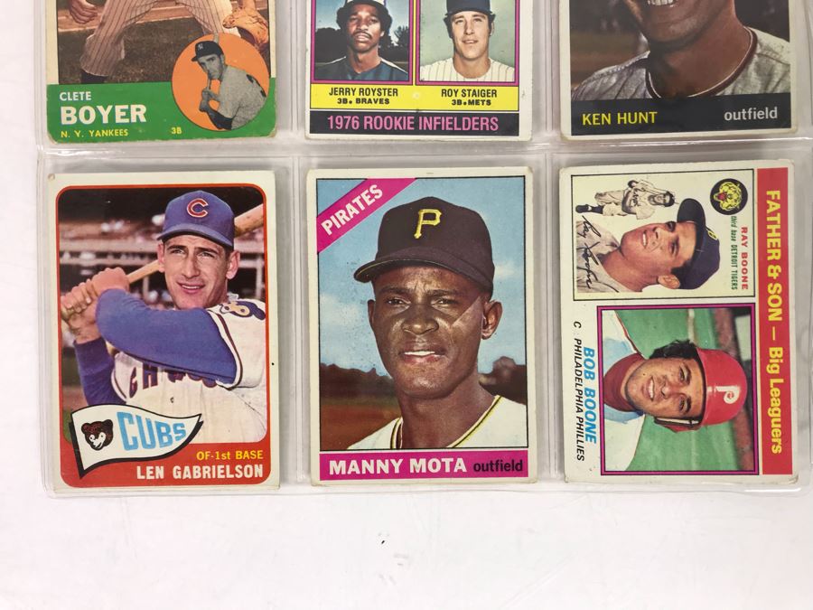 Vintage 1960s Baseball Cards - 9 Total With Plastic Card Sleeve [Photo 4]