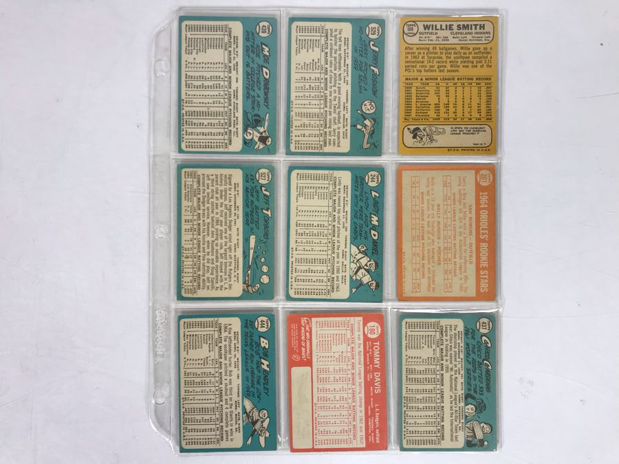 Vintage 1960s Baseball Cards - 9 Total With Plastic Card Sleeve [Photo 5]