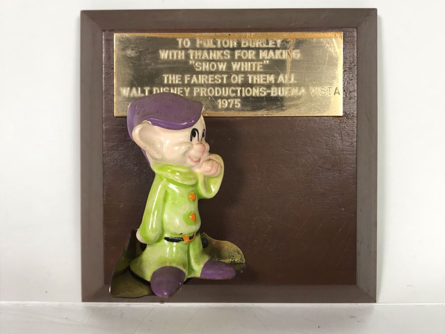 One Of A Kind Vintage 1975 Walt Disney Productions - Buena Vista Fulton Burley Relief Wall Plaque For Helping Promote The Movie 'Snow White' With Snow White Dwarf Figurine 5 X 5