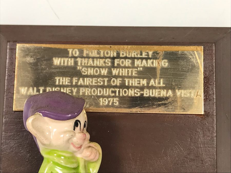 One Of A Kind Vintage 1975 Walt Disney Productions - Buena Vista Fulton Burley Relief Wall Plaque For Helping Promote The Movie 'Snow White' With Snow White Dwarf Figurine 5 X 5 [Photo 3]