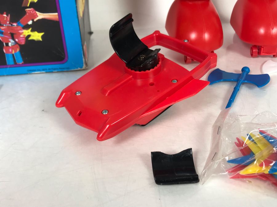 Vintage 1976 Like New With Box Mattel Shogun Warriors Dragun 23.5' Tall No. 9858 - See Photos For Damage To Wristband Of Star Shooter That Straps Onto Arm [Photo 11]