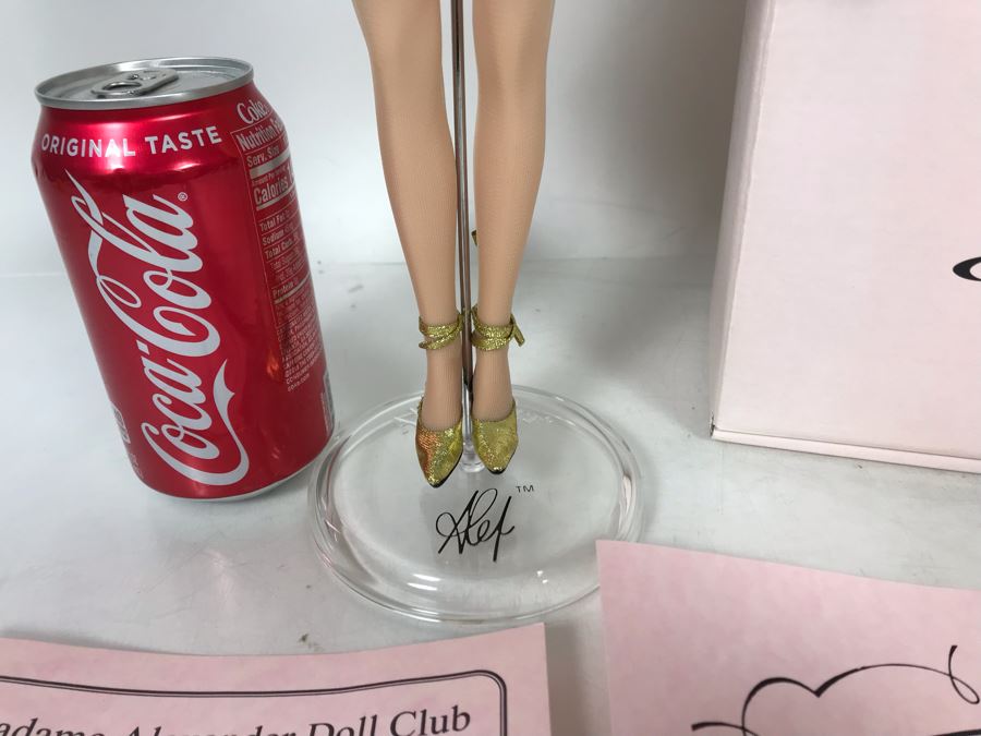 Madame Alexander Limited Edition 2001 'Alex On The Town' Doll With Box Limited To 525 16H [Photo 6]