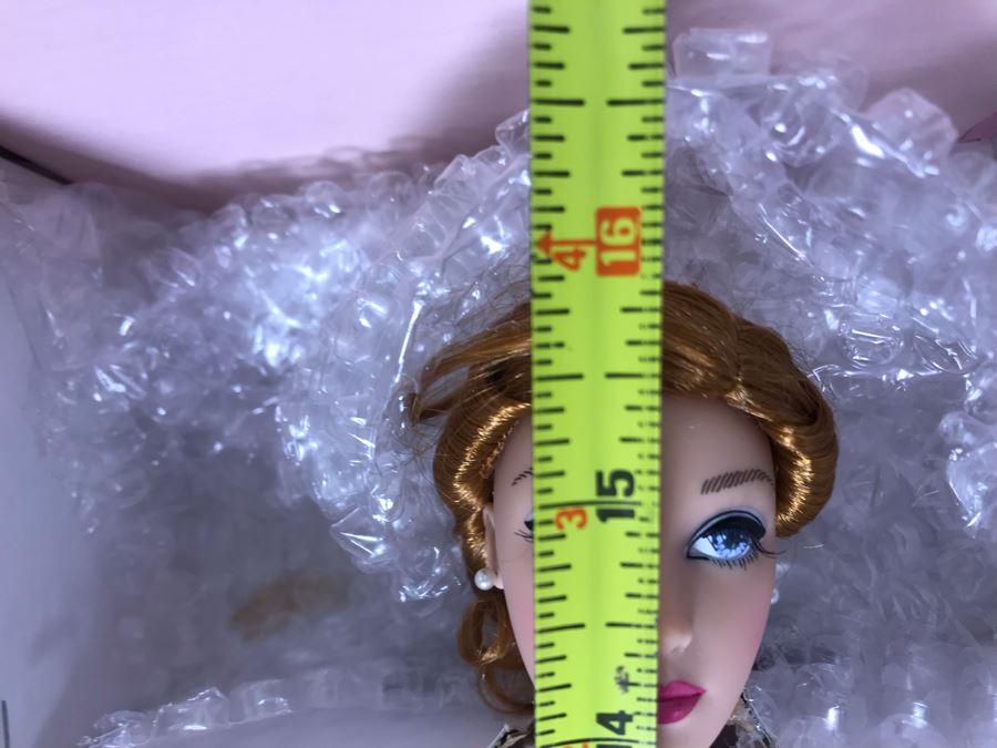 Madame Alexander Limited Edition 2001 'Alex On The Town' Doll With Box Limited To 525 16H [Photo 13]