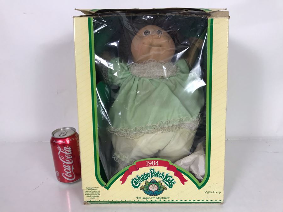 Vintage 1984 Coleco Cabbage Patch Kids With Damaged Box And Extra Clothes Outfit