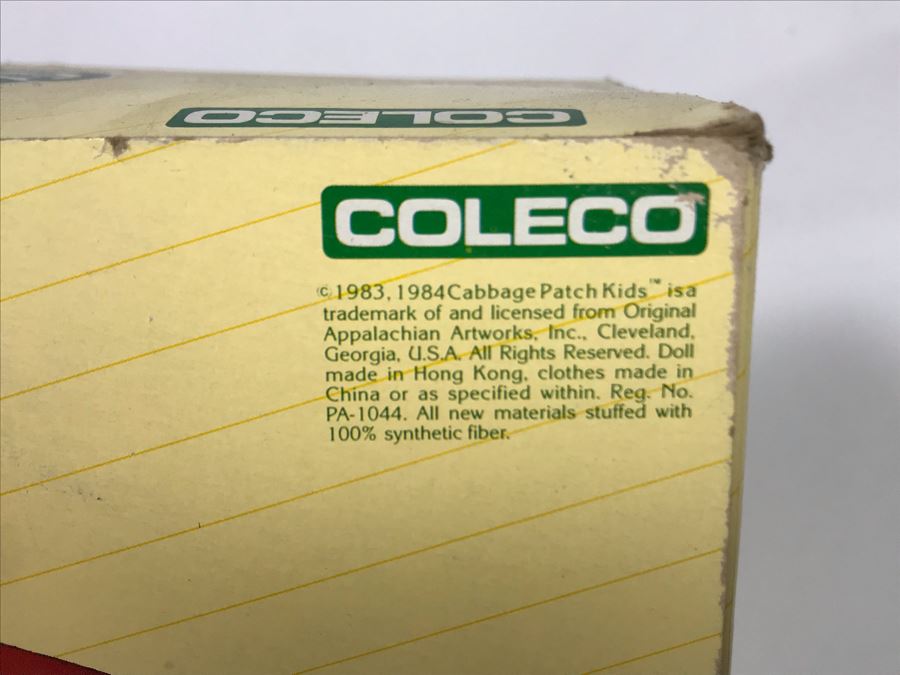 Vintage 1984 Coleco Cabbage Patch Kids With Damaged Box And Extra Clothes Outfit [Photo 6]