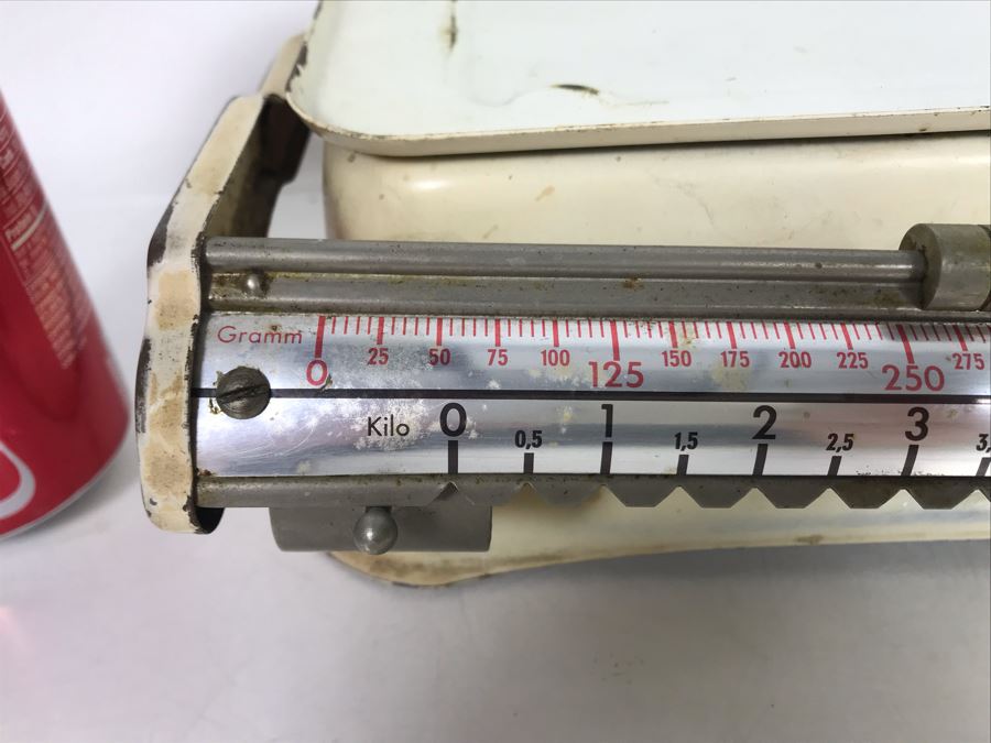 Vintage German Stube Kitchen Scale 13W X 8D X 4H [Photo 5]